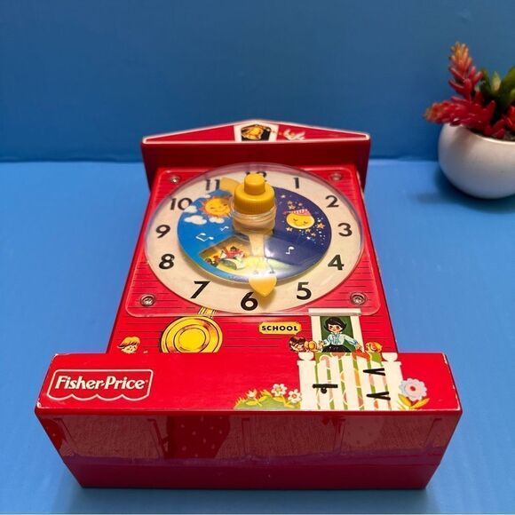 Fisher Price Teaching Clock  Musical Box Toy - Picture 7 of 8